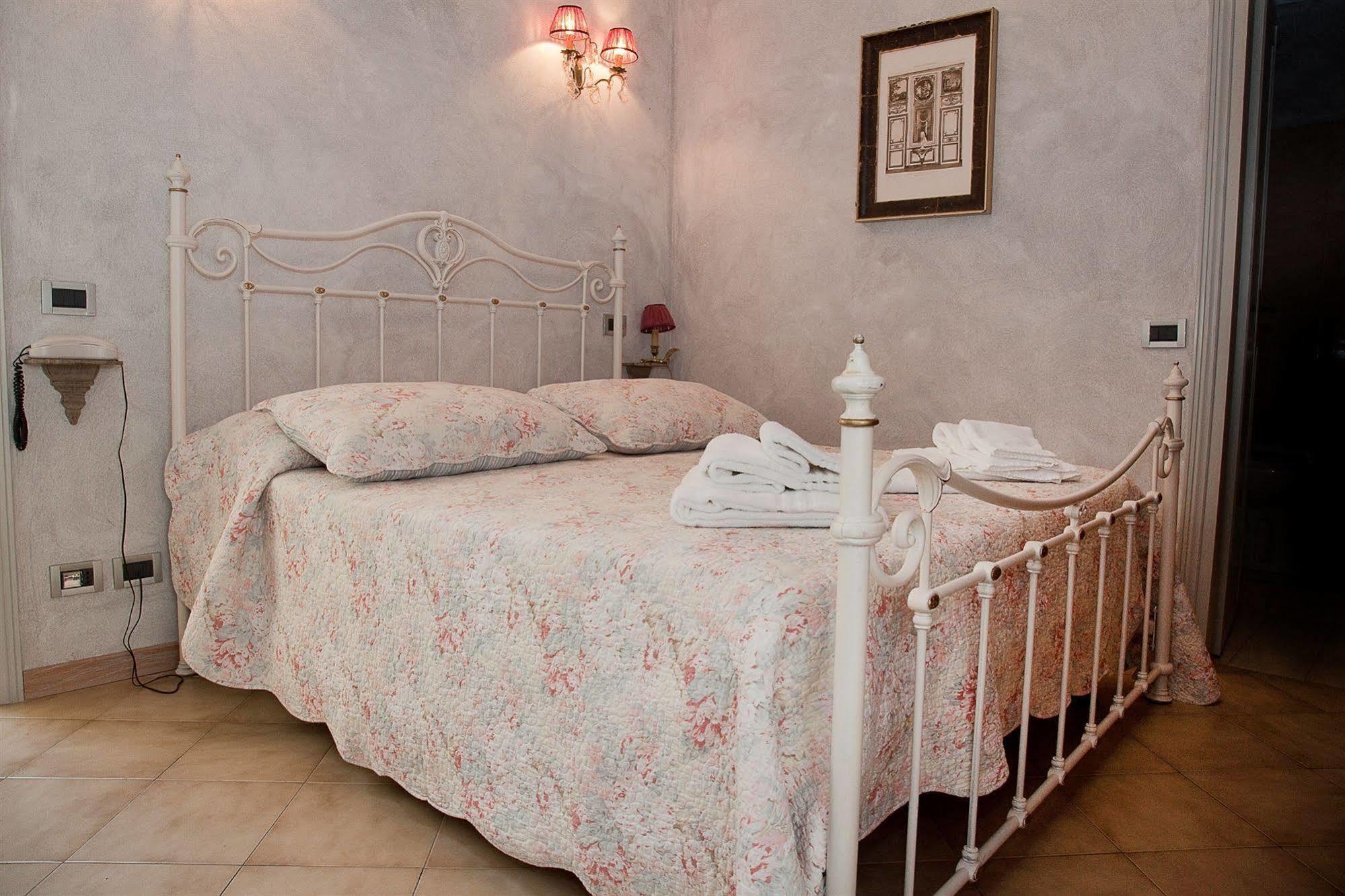 Hotel La Petite Maison Viareggio Kültér fotó
