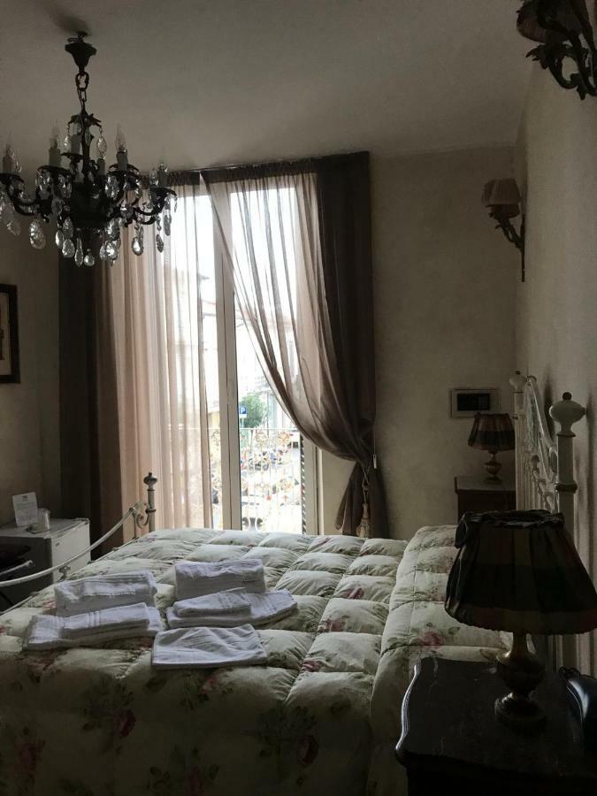 Hotel La Petite Maison Viareggio Kültér fotó